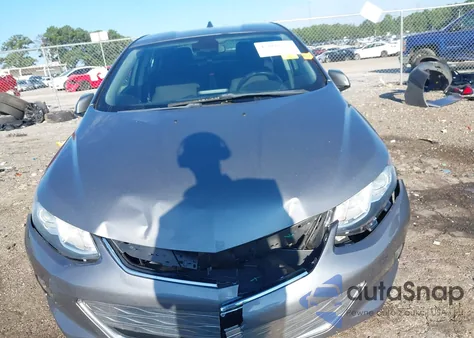 2018 Chevrolet Volt Lt z USA, uszkodzony, nr VIN 1G1RA6S59JU157173